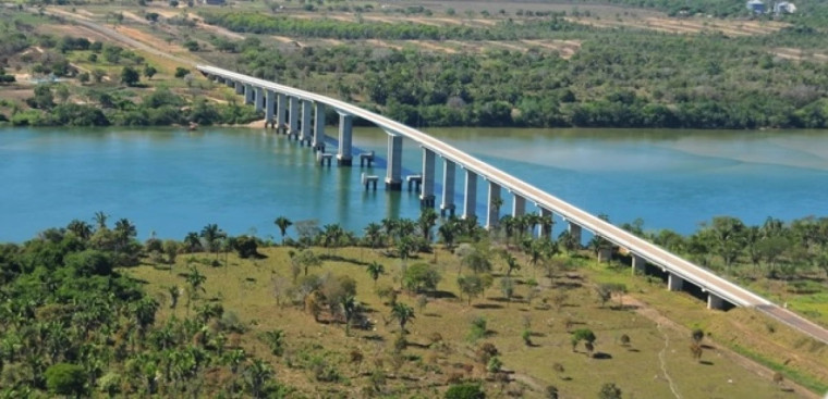 ALERTA ][ DNIT restringe tráfego de veículos pesados em ponte da BR-235